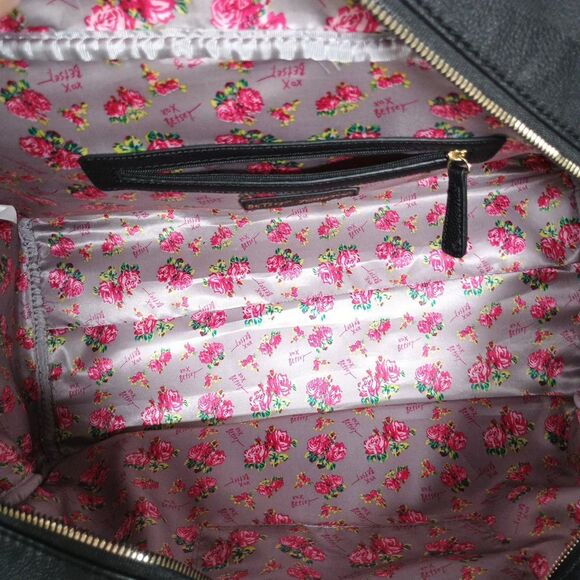 Betsey Johnson Panda Face Weekender Bag Black White Quilted Heart Travel Tote - Picture 7 of 16